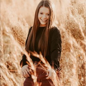 Meet your Posher, Emily